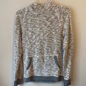 Light weight sweater